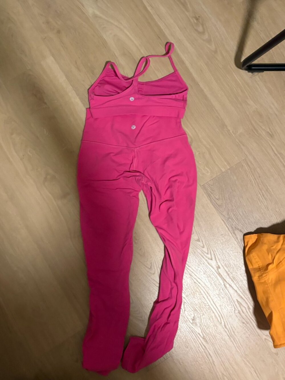 lululemon hot pink set (bra)
